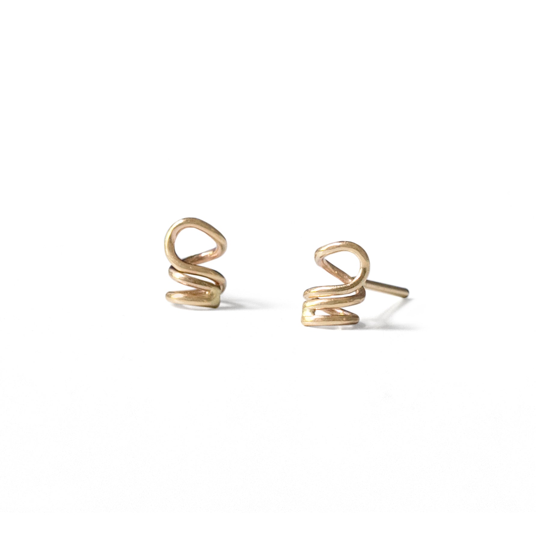 14k gold coiled wire studs