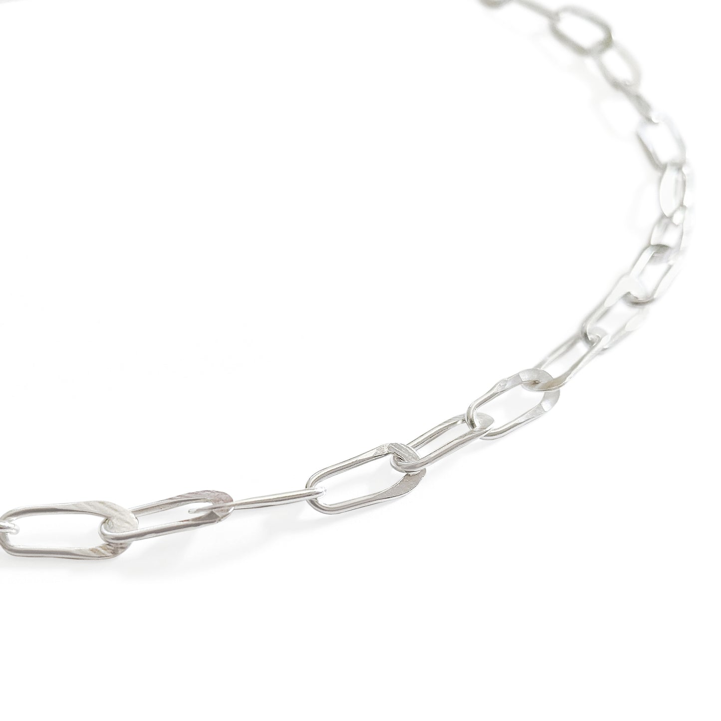 hammered silver oval link necklace up close