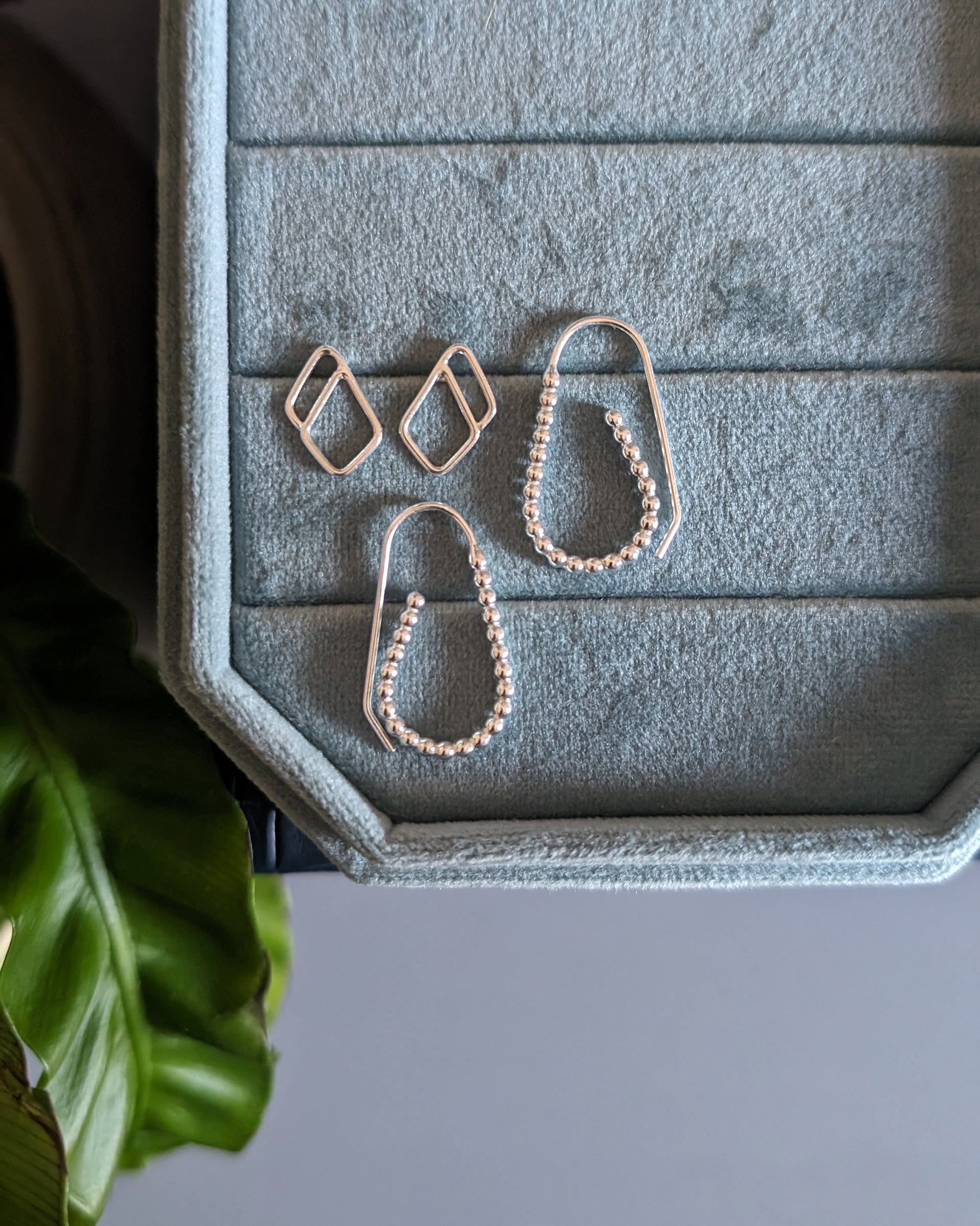 silver beaded wire pull-through hoops