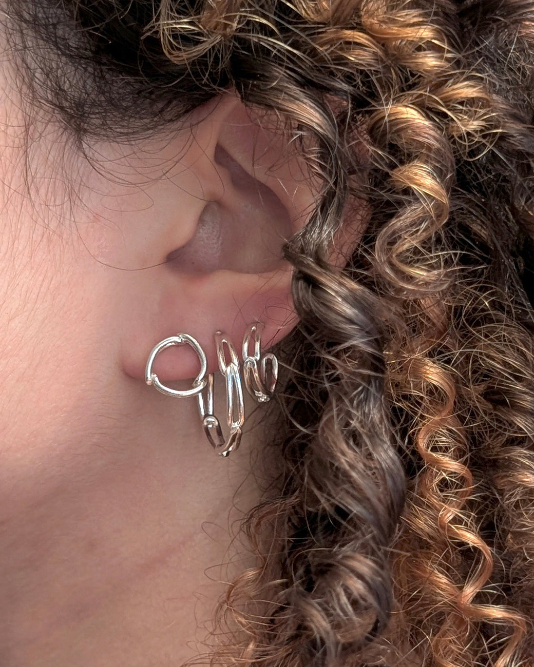 Ora Studs