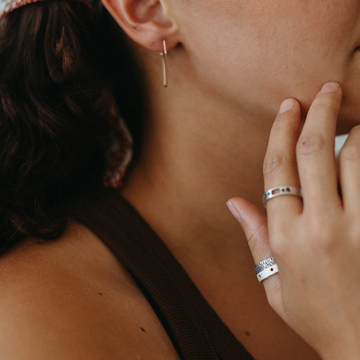 Linen ring paired with different textured bands on model