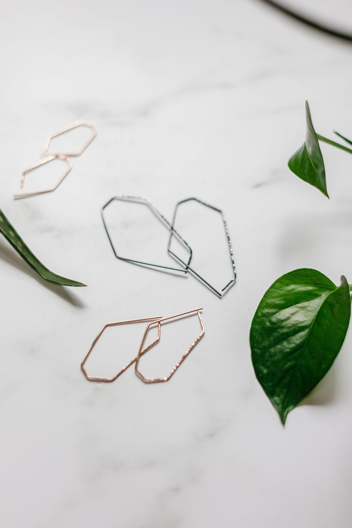 Geometric wire hoop earrings pentagon shape for everyday wear