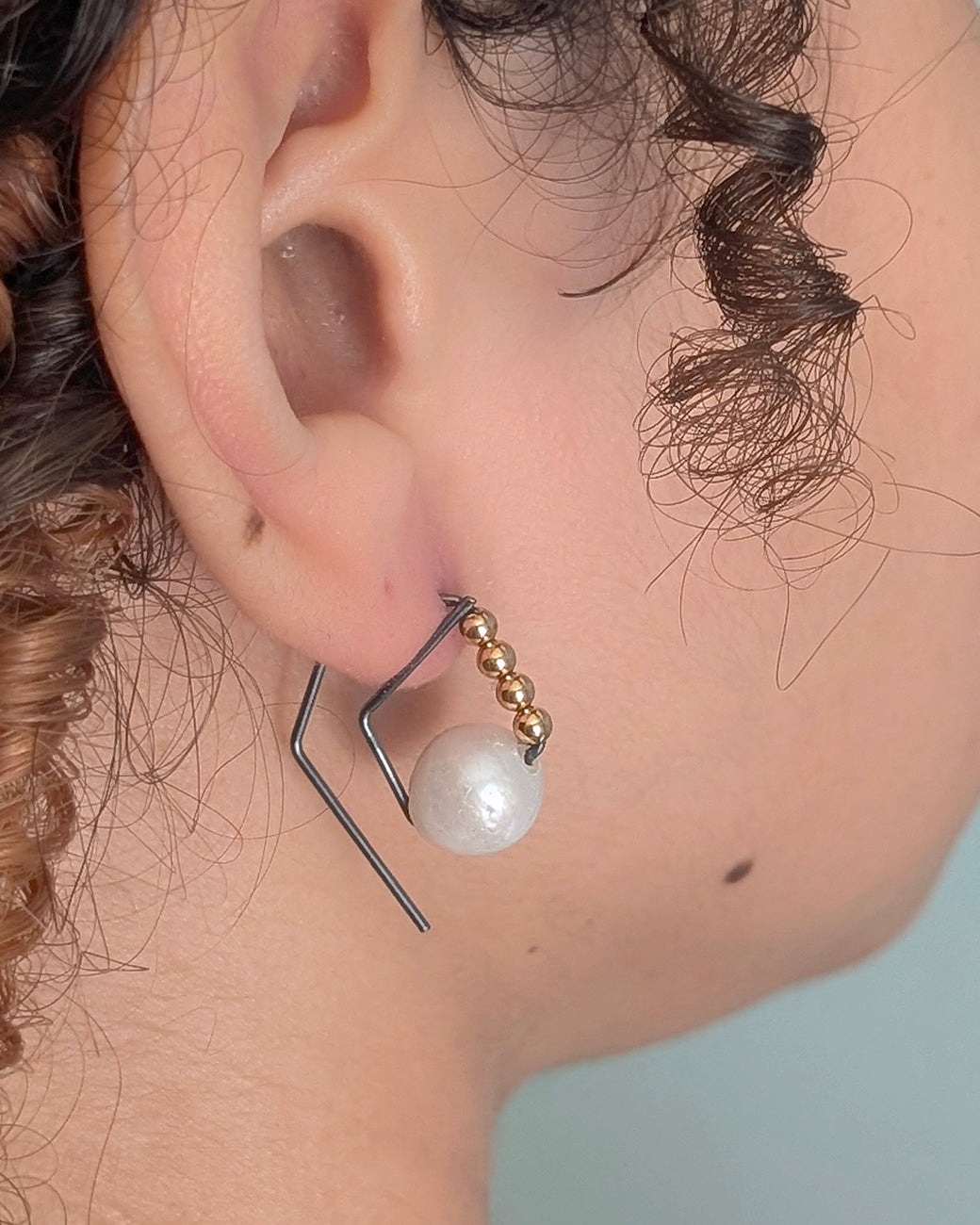 Brea Pearl Hoops