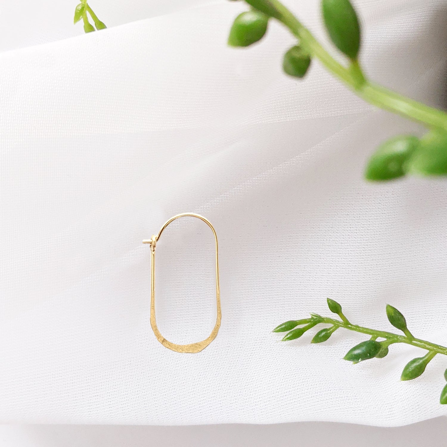 Gold delicate oval thread hoops