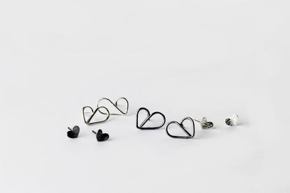 Heart studs earrings in silver and black for everyday wear